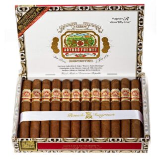 A box of cigars with the word azteca on it.
